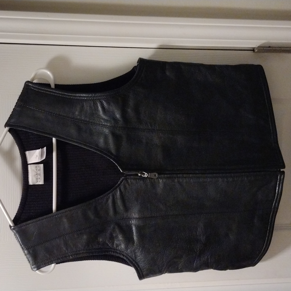 Villager Sport sz med Leather vest.